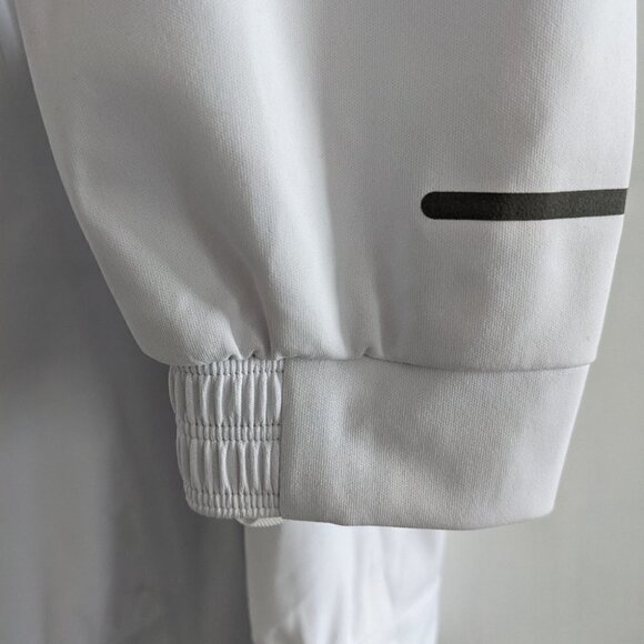 Nwt Asics | Accelerate Jacket In Brilliant White - Picture 11 of 15